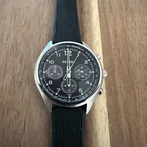 Fossil Unisex CH2771 Silicone Analog with Black Dial Watch and Buckle Clasp